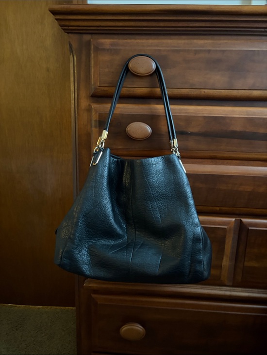 Coach Handbags - Coach Black Pebbled Leather Hobo with Gold Hardware AS IS *READ*